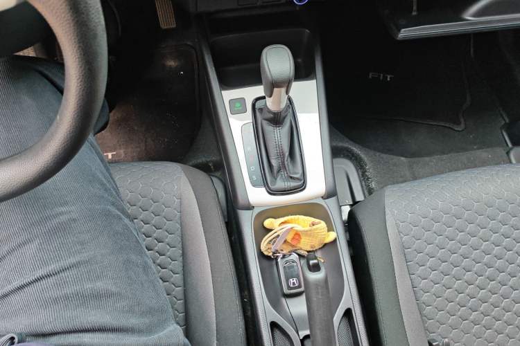 Used Honda Fit 2021 1.5L CVT Trend Edition Gear Lever