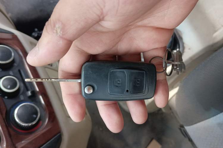 Used CHANGAN KAICHENG Ruixing M80 2018 1.5L Comfort Version Flat-Top Liftback 4G15S Vehicle Key