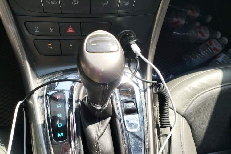 Used Chevrolet Malibu 2012 2.4L Automatic Luxury Edition Gear Lever