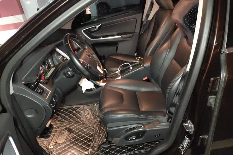 Used Volvo XC60 2017 T5 Smart Upgrade Edition