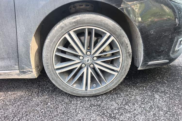 Used Dongfeng Aeolus A9 2016 1.8T Luxury Model Right Front Wheel Hub