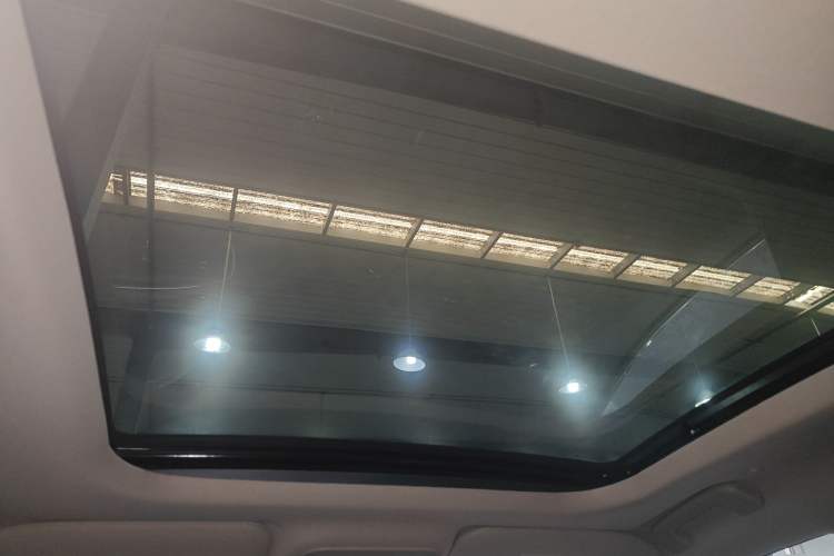 Used Lincoln Corsair 2024 2.0T Four-Wheel Drive Prestige Edition Headliner