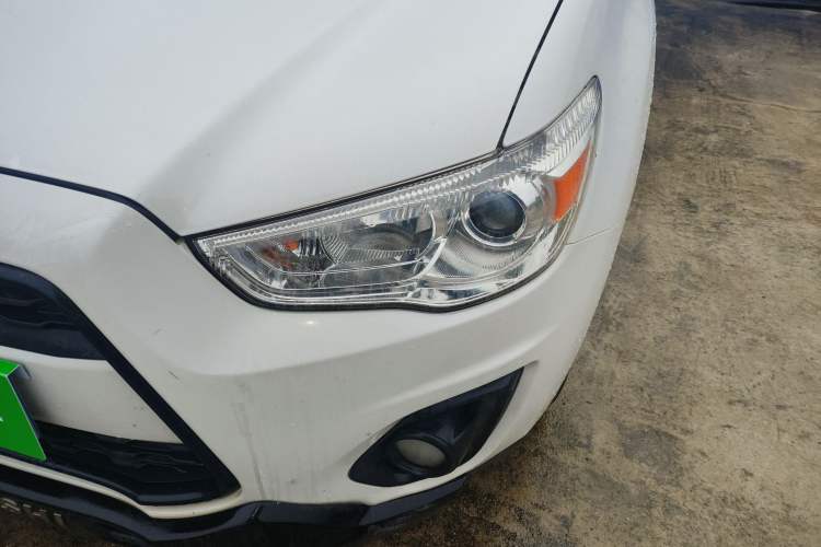 Used Mitsubishi ASX 2013 1.6L Manual Two-Wheel Drive Standard Edition