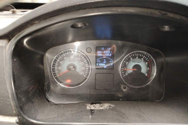 Used Jinbei New Hiace X30L 2016 1.5L Wealth Edition DLCG14 Odometer Close Up