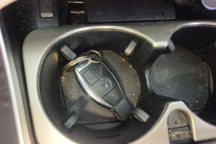 Used Mercedes-Benz C-Class 2015 Revised C 200 L Sport Edition Vehicle Key