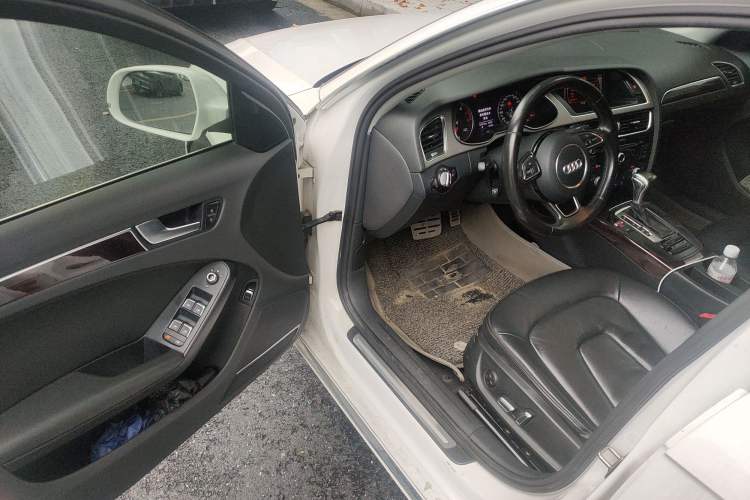 Used Audi A4L 2015 35 TFSI Automatic Comfort Model