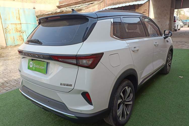 Used Wuling Asta 2021 1.5T CVT Starlight Edition
