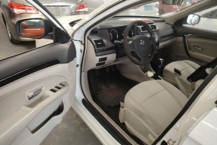 Used Dongfeng Aeolus A60 2016 1.6L Manual – Autohome Exclusive Model
