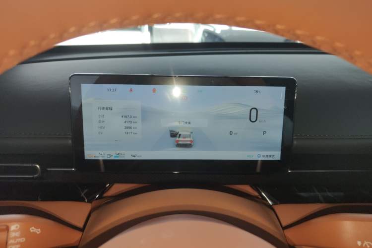 Used Wuling Xingguang 2025 150 km Smart Advanced Version
