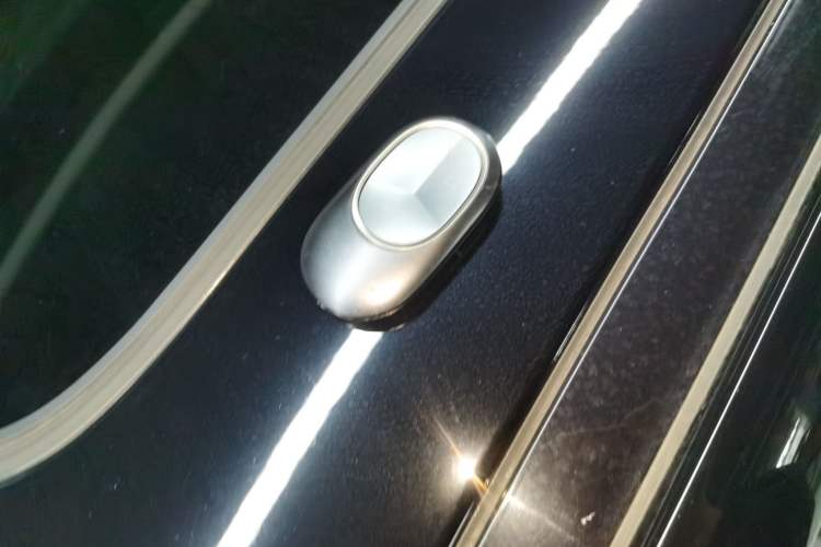 Used Nio ES8 2024 75 kWh Interior 1