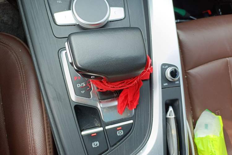 Used Audi A4L 2018 30th Anniversary Edition 40 TFSI Fashion Model
