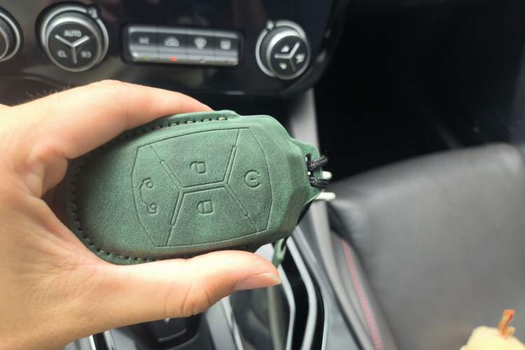 Used Lynk & Co 02 2020 1.5T DCT Two-Wheel Drive Zhaopu Version Vehicle Key