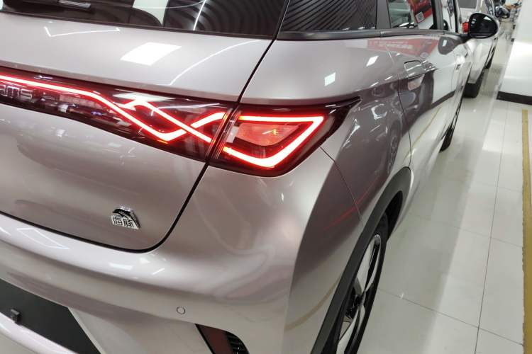 Used BYD Dolphin 2023 420 km Fashion Edition