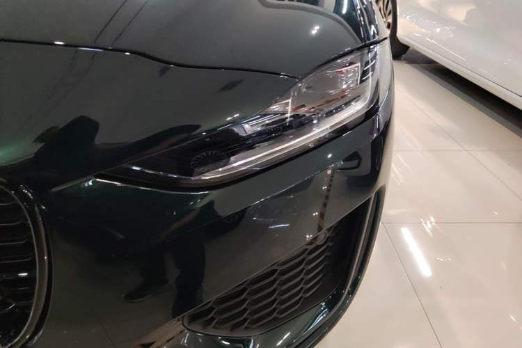 Used Jaguar XEL 2025 2.0T 250 PS R-DYNAMIC 90th Anniversary Edition Left Front Headlight