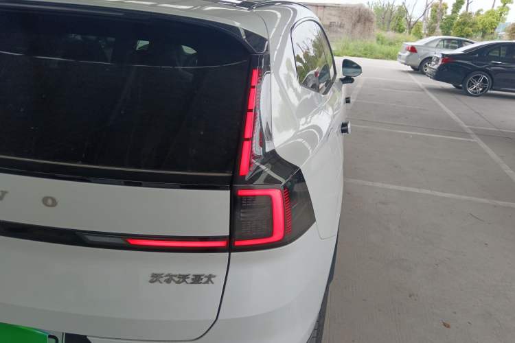 Used Volvo XC70 Plug-in Hybrid 2026 Model Four-Wheel Drive Long-Range Plus
