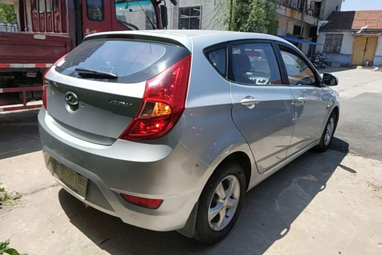 Used Hyundai Verna Ray 2014 1.4L Automatic GLX