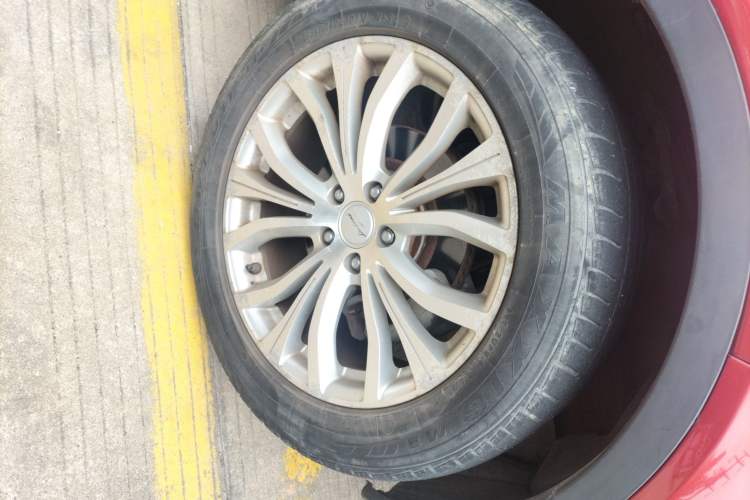 Used Land X7 2016 2.0T Panoramic Prestige Edition Right Front Wheel Hub