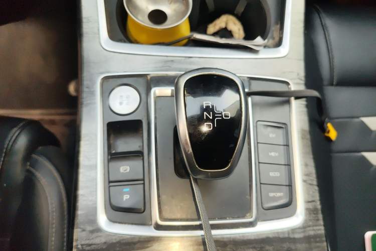 Used BYD Qin Pro New Energy 2018 DM 1.5TI Automatic Smart Connect Enjoyment Model Gear Lever