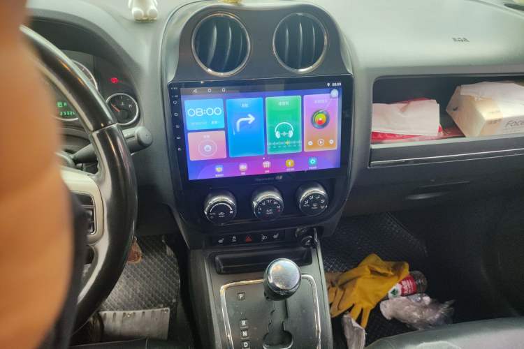 Used Jeep Compass 2012 2.4L four-wheel drive luxury version
