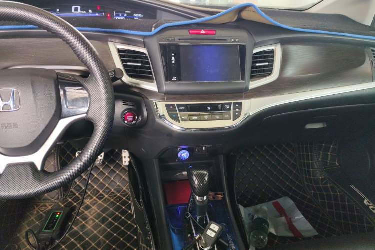 Used Honda Jade 2014 1.8L Automatic Comfort Elite Version 5 Seats
