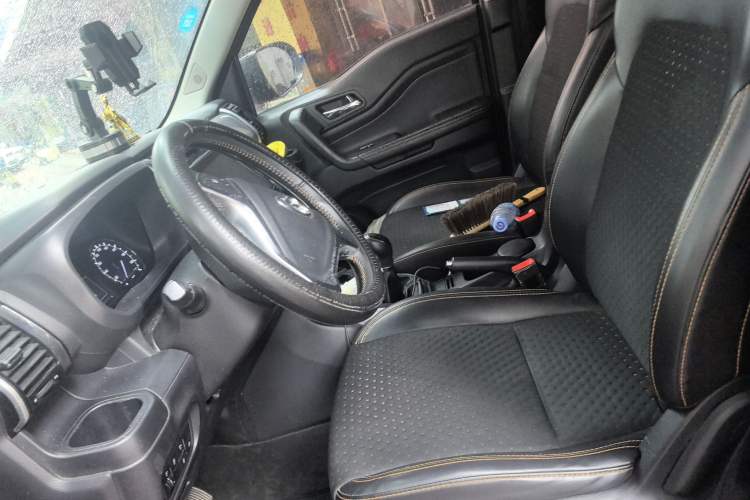 Used CHANGAN OSHAN X70A 2018 1.5L Manual Luxury Model