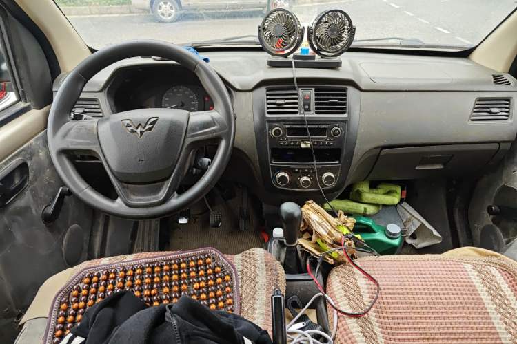 Used Wuling Rongguang 2014 1.2L S Base Model
