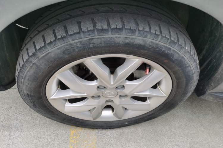 Used JAC Group Refine S3 2014 1.5L Manual Luxury Smart Model Left Front Wheel Hub