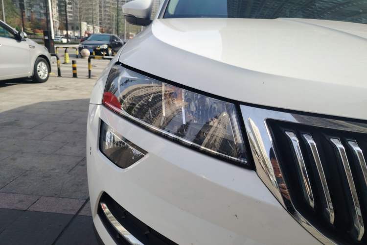 Used Skoda Karoq 2020 TSI280 Smart Drive Technology Edition China VI Right Front Headlight