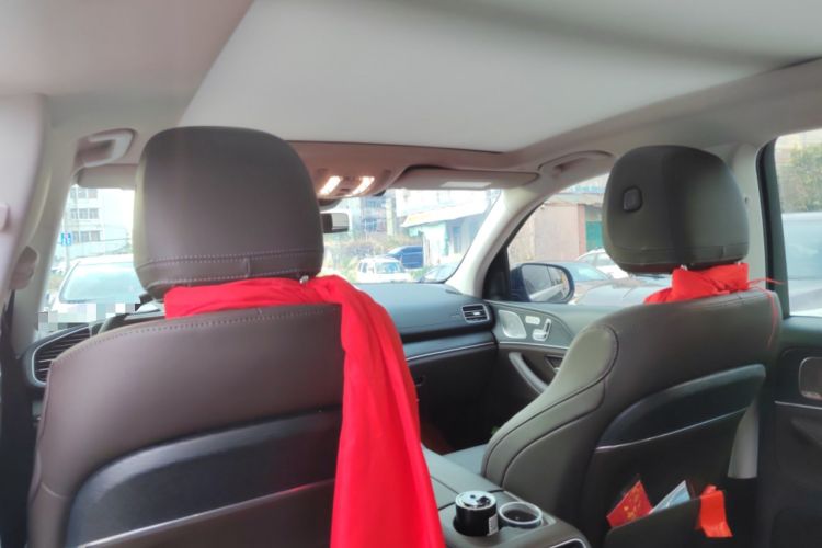 Used Mercedes-Benz GLE 2023 GLE 450 4MATIC Luxury Model Headliner