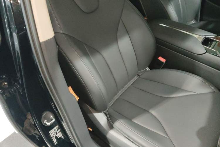 Used Hongqi E-QM5 2023 Revised Version Basic Travel Edition