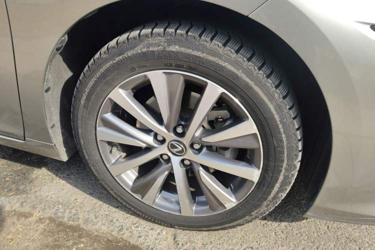 Used Lexus ES 2018 200 Excellence Edition China V Standard
