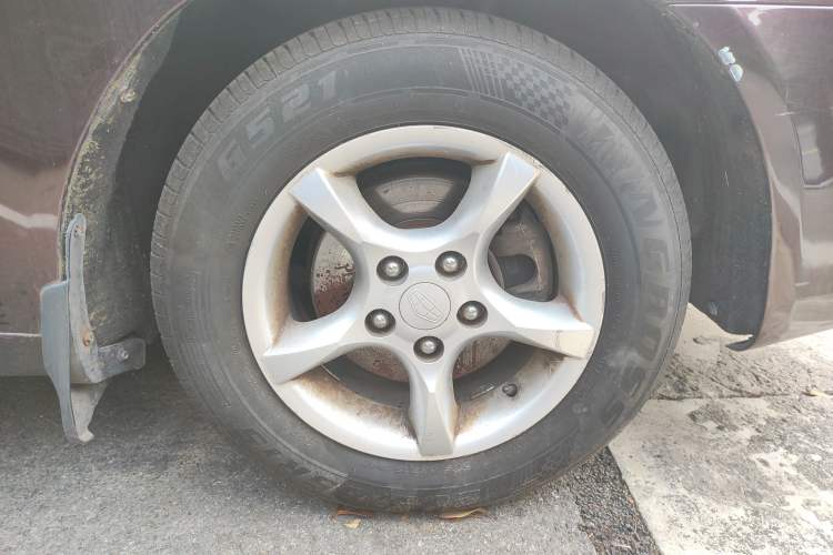 Used Geely Auto Classic Emgrand 2012 Sedan 1.5L Manual Comfort Model
