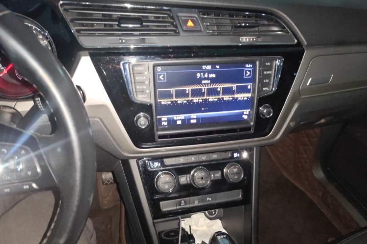 Used Volkswagen Touran 2018 Volkswagen Touran L 280TSI DSG Boundary Edition 7 Seats China V Emission Standard