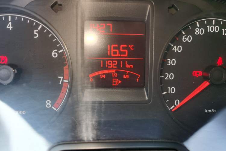 Used Volkswagen Jetta 2015 1.6L Manual Fashion Edition