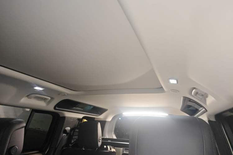 Used Land Rover Defender 2022 110 P400 X-DYNAMIC HSE
