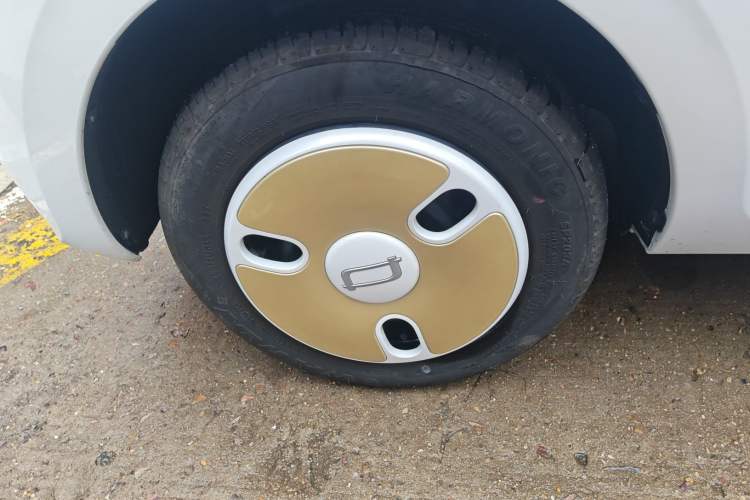 Used Bestune Pony 2025 222km Range Agile Horse Left Front Wheel Hub