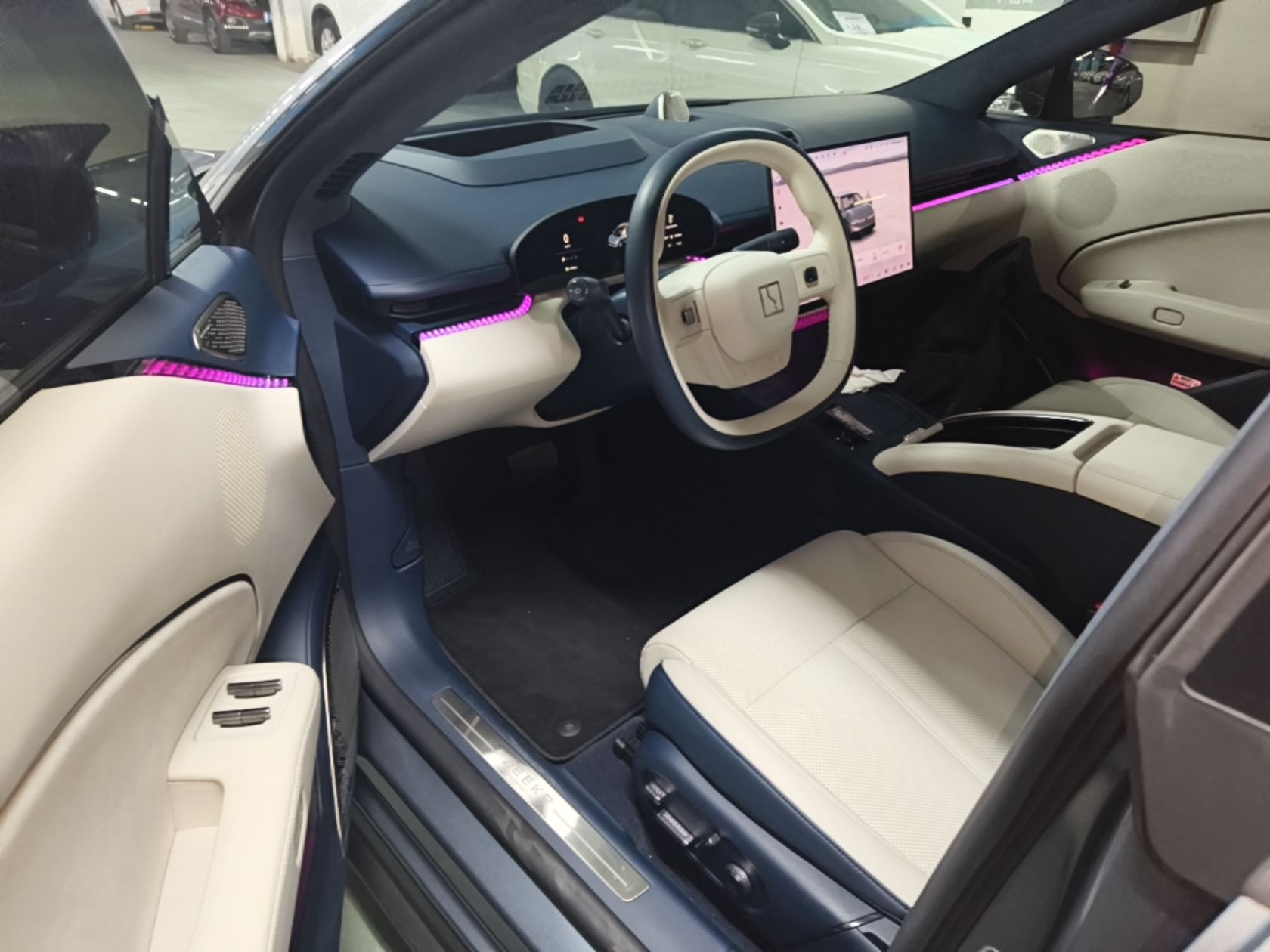Zeekr 007 2024 Four-Wheel Drive Version 100 kWh — снимка 20