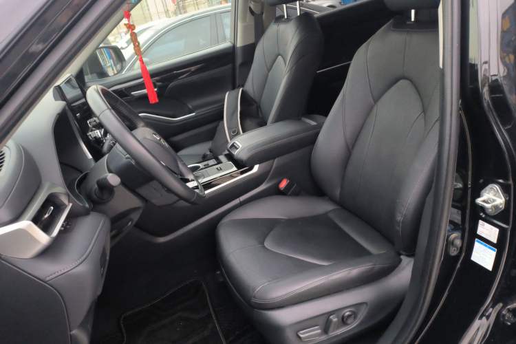 Used Toyota Highlander 2022 Dual-Engine 2.5L Four-Wheel Drive Prestige Version 7 Seats Left Front Seat