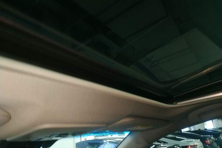 Used Toyota Camry 2023 2.0G Luxury Edition