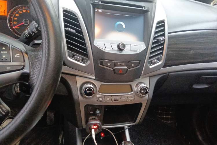 Used SsangYong Korando 2013 2.0L Gasoline 4x4 Automatic Elite Navigation Edition