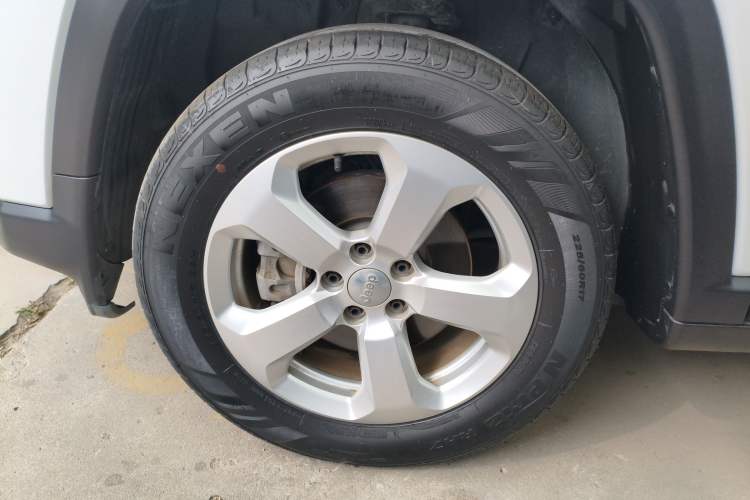 Used Jeep Compass 2020 220T Automatic Leading Edition
