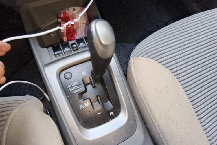 Used Chevrolet Sail 2013 Sedan 1.4L AMT Enjoy Edition Gear Lever