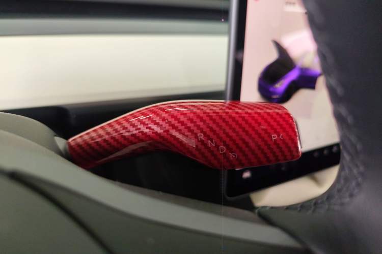 Used Tesla Model Y 2022 Performance High-Performance All-Wheel-Drive Version Gear Lever