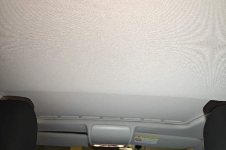 Used Volkswagen Polo 2016 1.6L Automatic Comfort Model
