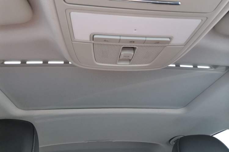 Used Roewe i6 2020 PLUS 1.6L CVT 4G Connected Glory Flagship Edition