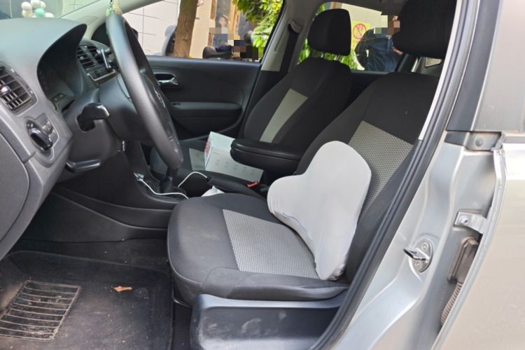 Used Volkswagen Polo 2011 1.4L Manual ZhiLe Edition Left Front Seat