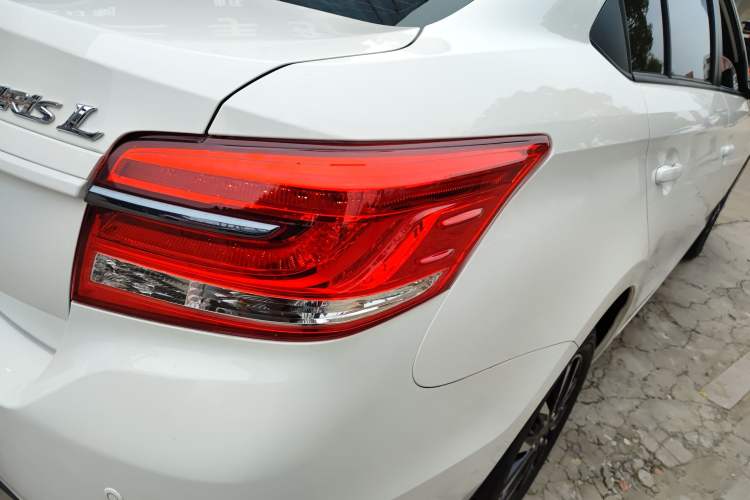 Used Toyota YARiS L Zhi Xiang 2022 1.5L CVT Leading PLUS Edition Right Rear Taillight