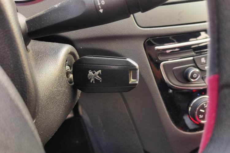 Used Peugeot 508 2015 2.0L Automatic Zhiyi Edition Vehicle Key
