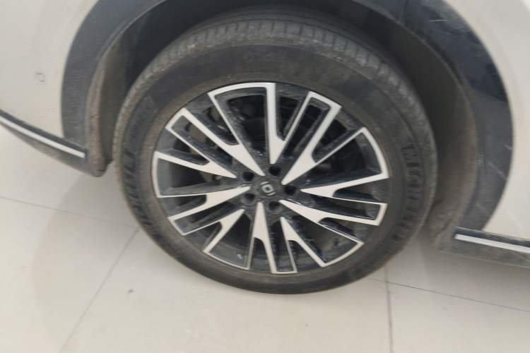 Used CHANGAN NEVO Q07 2025 215 Flagship PLUS