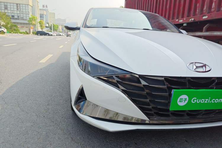 Used Hyundai Elantra 2021 1.5L CVT LUX Prestige Edition